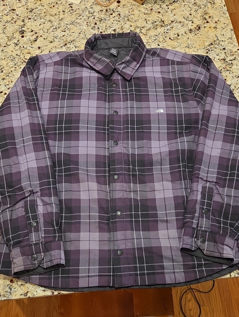 The North Face Fort Point Quilted Reversible Jacket.  Plaid/Black Sixe XXL Men.